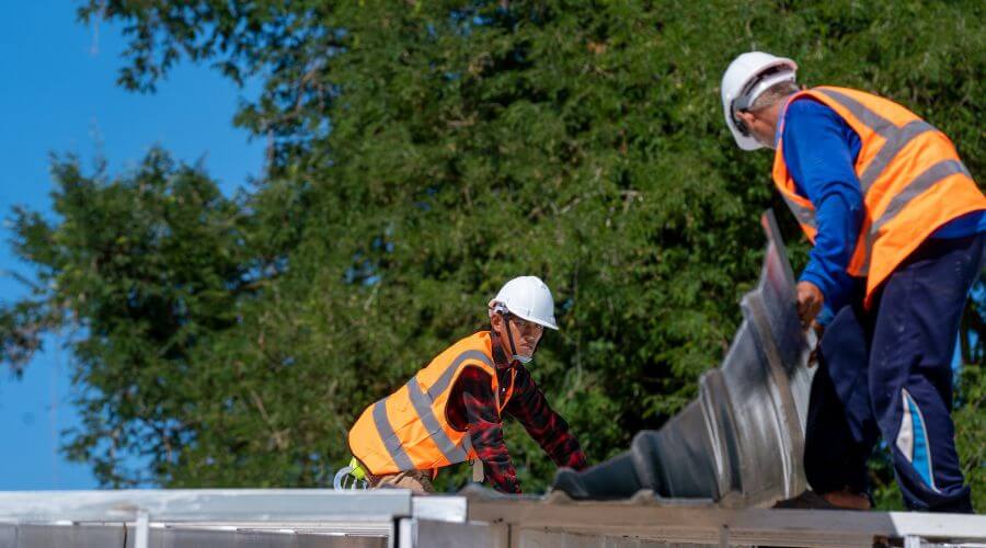 Professional metal roof installation in Riverside, CT
